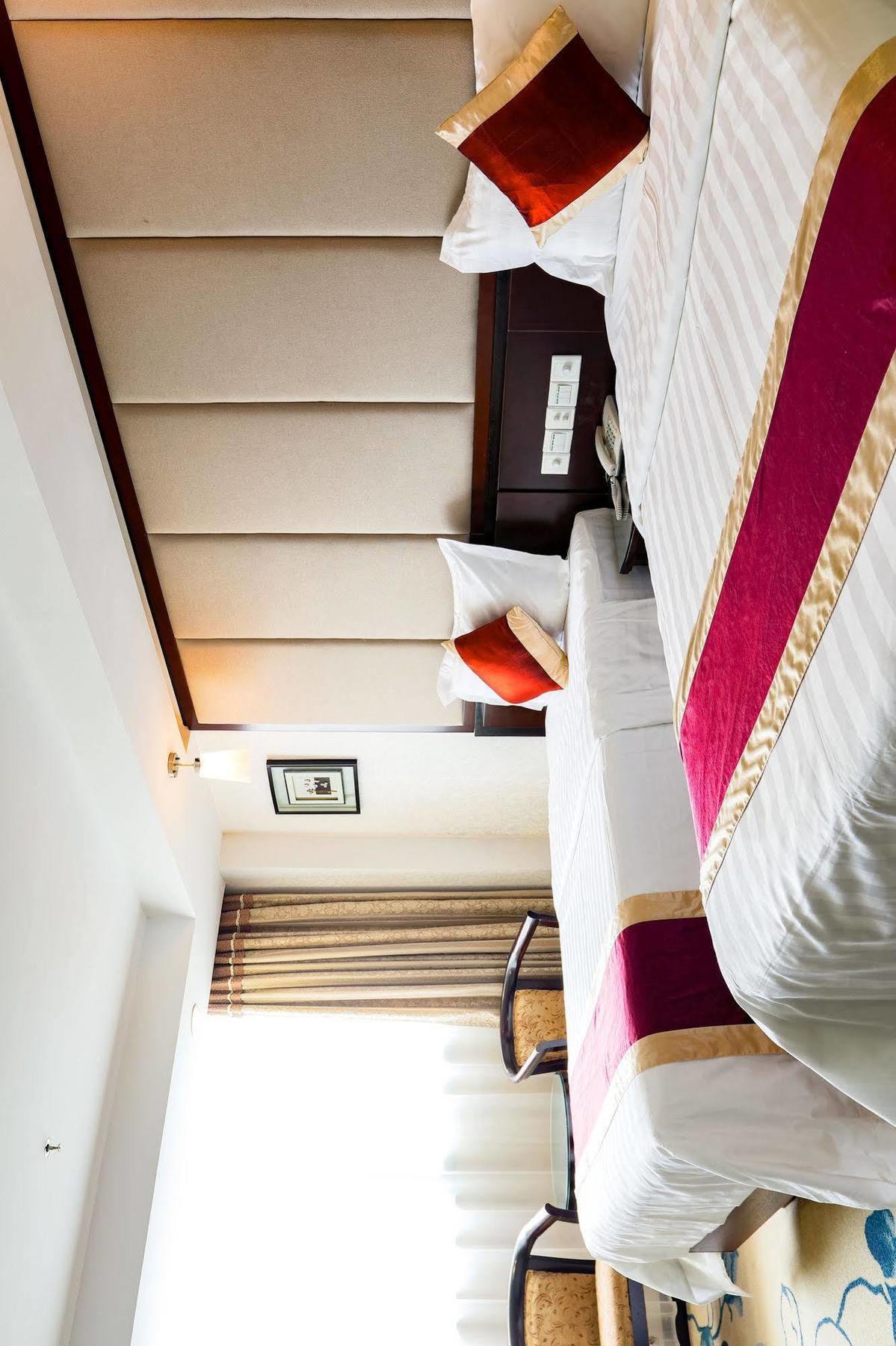 New World Hotel Kanton Zewnętrze zdjęcie